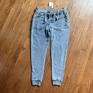 NWT Vintage Havana reverse detail joggers in light denim wash size large